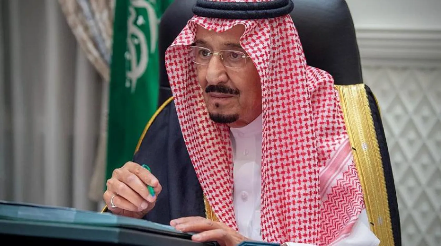 The Custodian of the Two Holy Mosques chairs the virtual Cabinet meeting. SPA