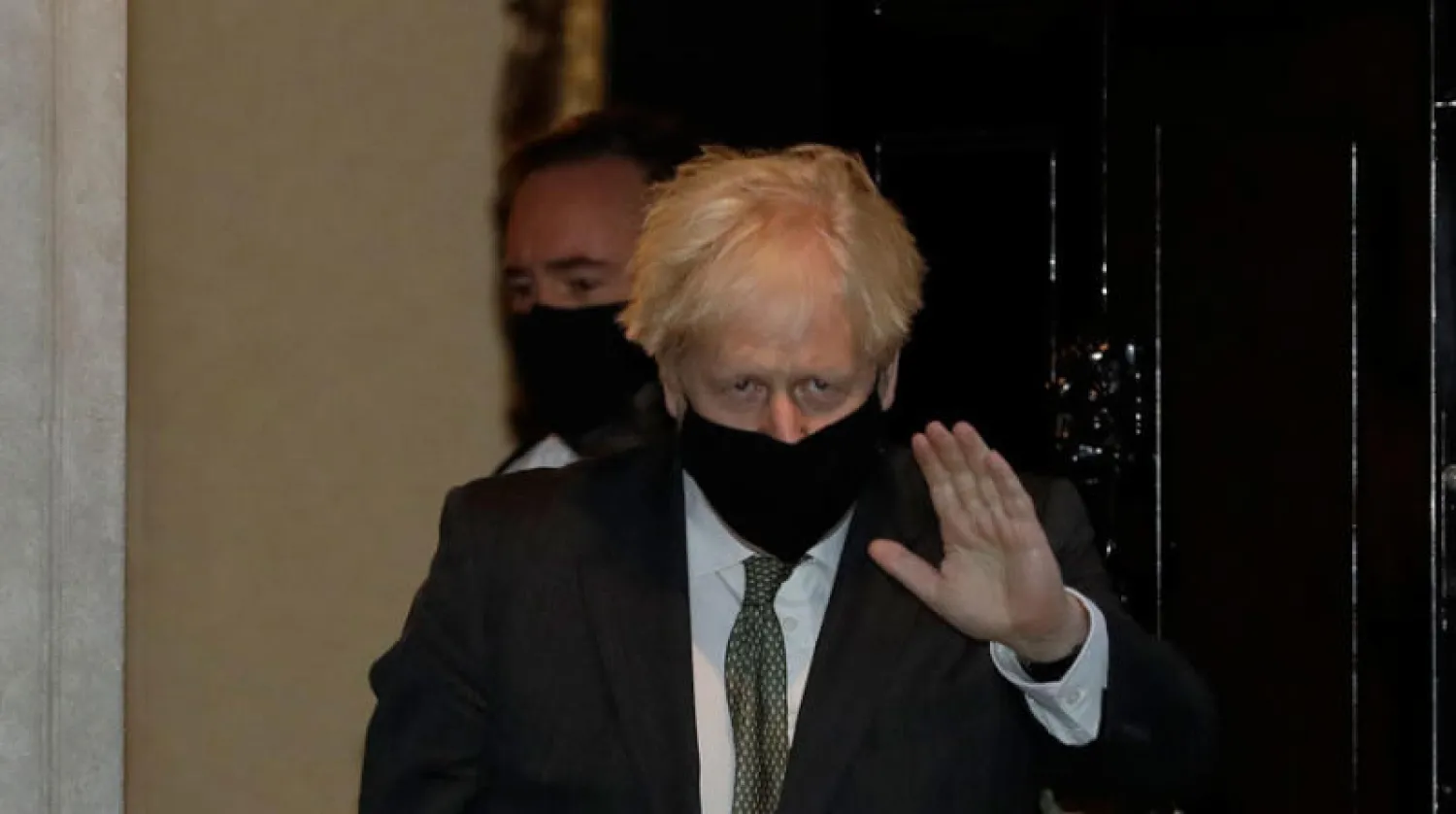 رئيس الوزراء البريطاني بوريس جونسون يغادر لندن إلى بروكسل (أ.ب)