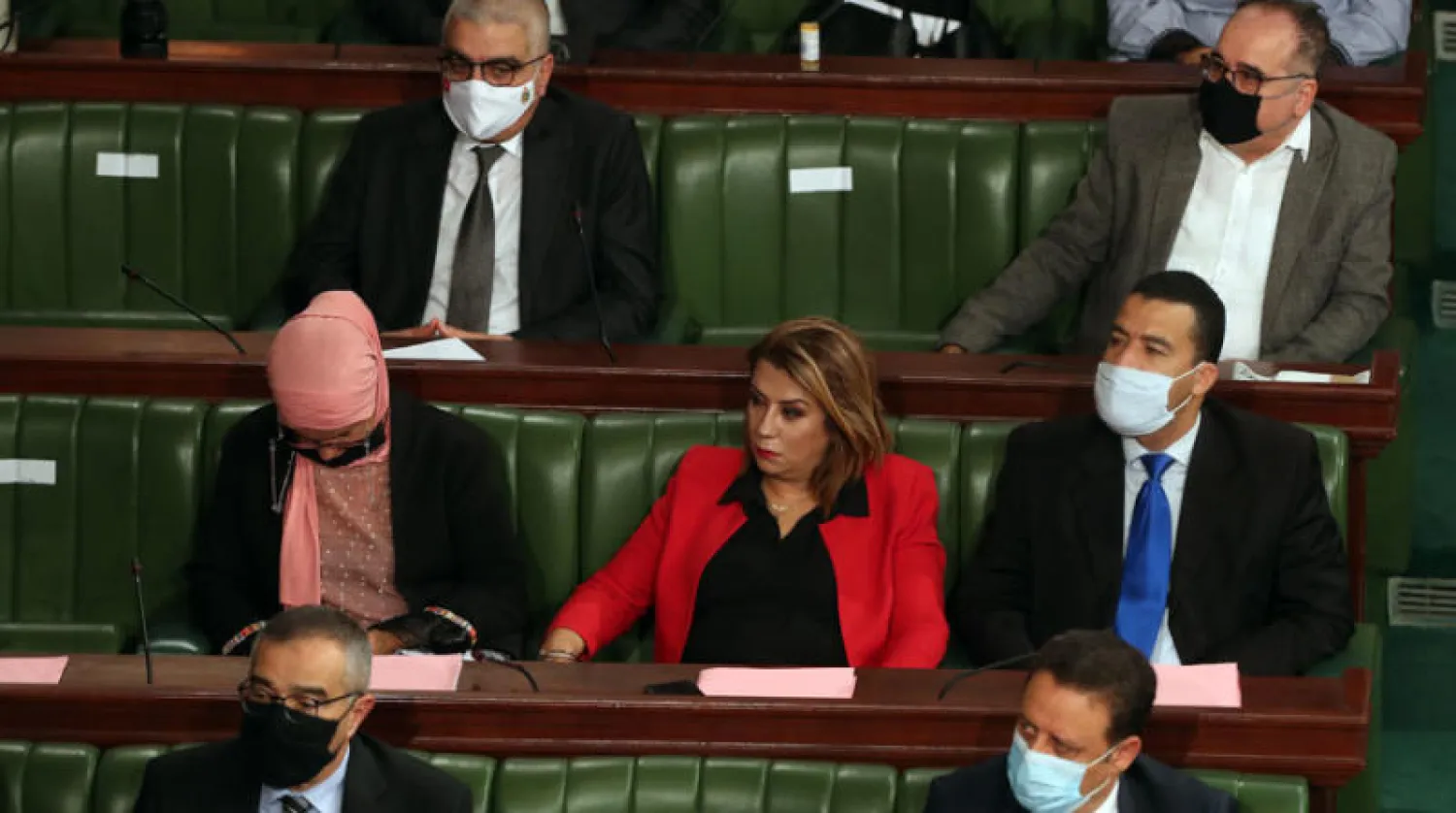 «حركة النهضة» أعلنت قبولها طلب المعارضة فتح تحقيق حول استخدام العنف تحت قبة البرلمان (إ.ب.أ)