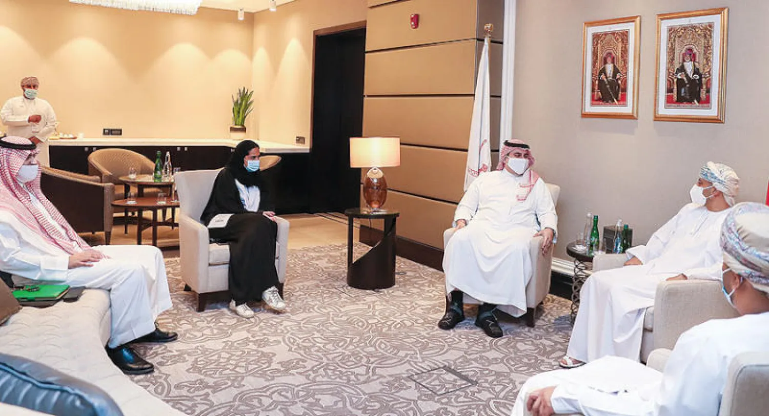 الأمير فهد بن جلوي أقام عدة لقاءات قبيل التصويت الأولمبي الآسيوي (الشرق الأوسط)