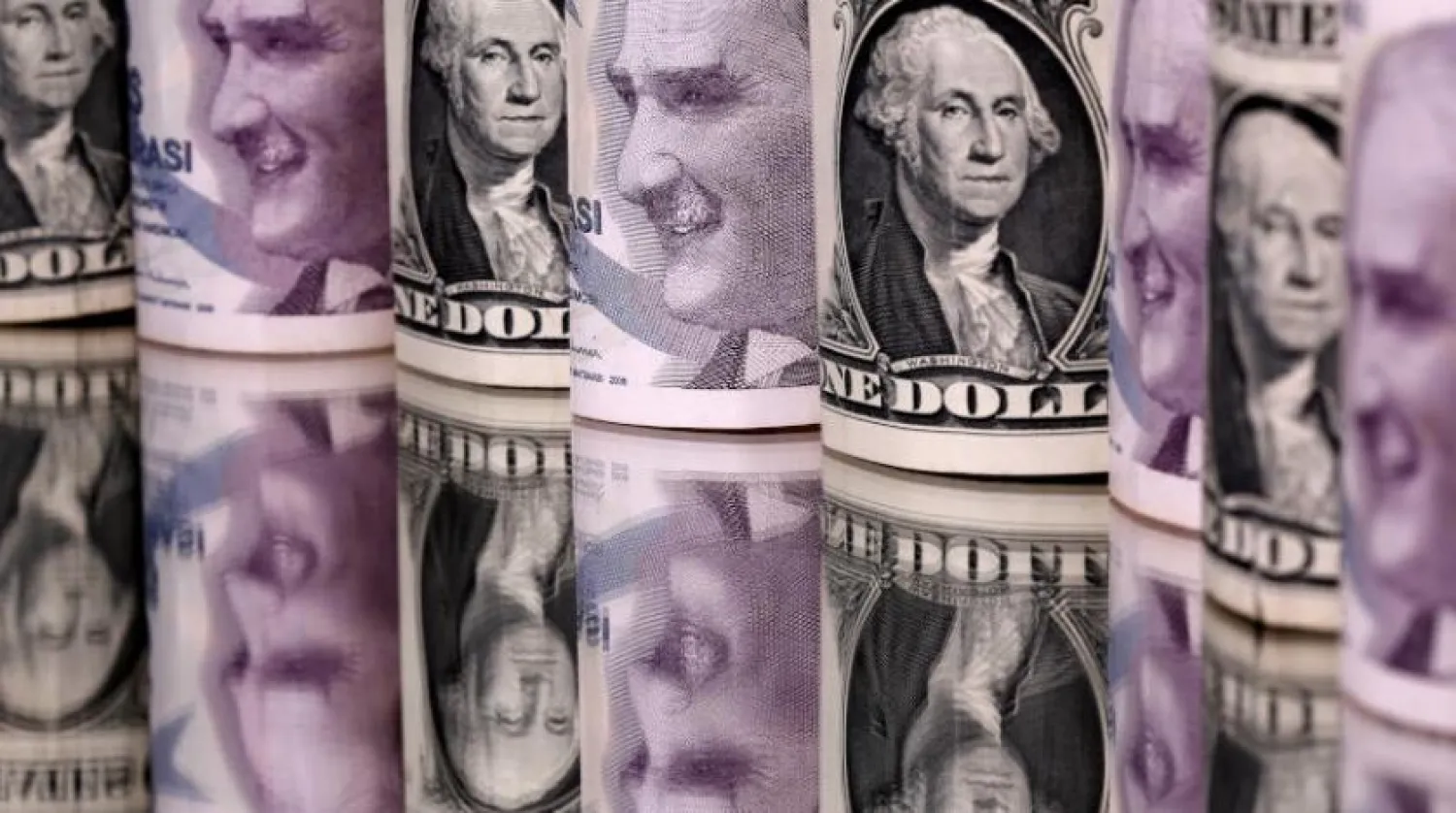 ​Türk lirası ve ABD doları (Reuters)
