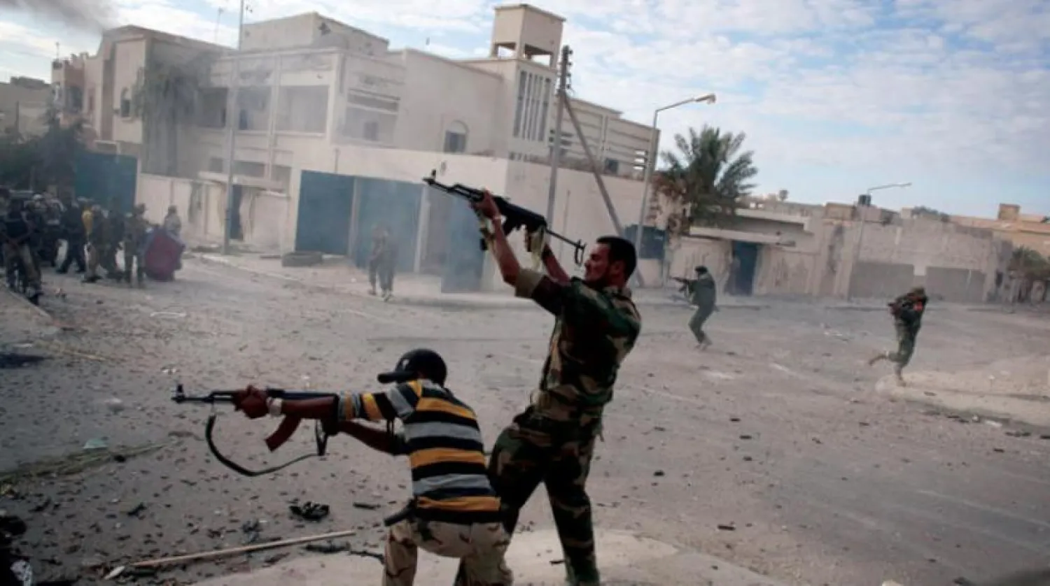 Sirte şehrindeki silahlı milislere mensup unsurları (AP)