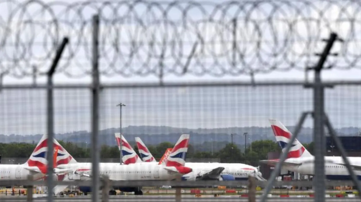 Koronavirüsün patlak vermesinden sonra İngiltere’nin güneyindeki Gatwick Havaalanı’na park etmiş uçaklar (AFP-Arşiv)