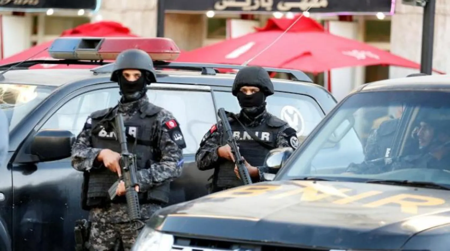 Başkentte Tunus polisi (Reuters arşivi)