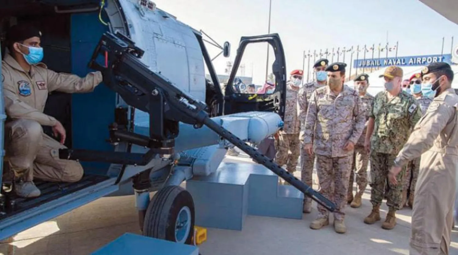 Riyad’da savaş helikopterlerinin Suudi Arabistan Kraliyet Donanması’na katılmasını kutlamak için yapılan törenden bir kare (SPA)
