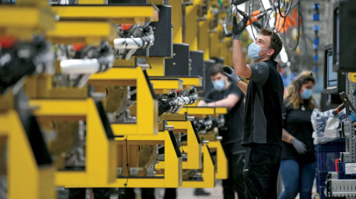 طالبت أكبر نقابات عمال الصناعة الألمانية بأن تكون لها مشاركة أقوى بإعادة الهيكلة التكنولوجية (رويترز)
