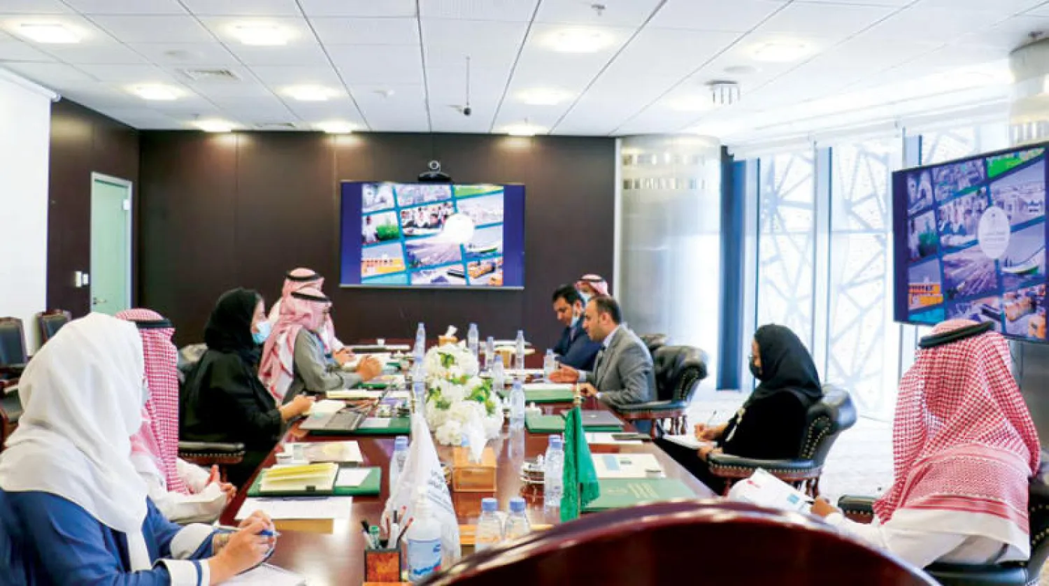 جانب من ورشة العمل التي عقدها البرنامج السعودي لإعمار اليمن في الرياض أمس (الشرق الأوسط)