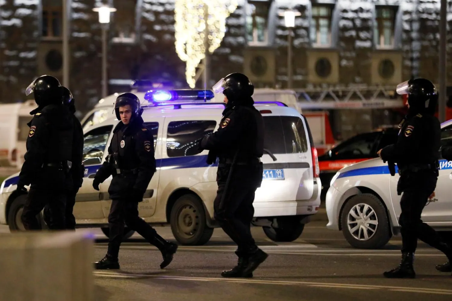 Police officers are seen near the FSB building in Moscow, Russia. Reuters file photo