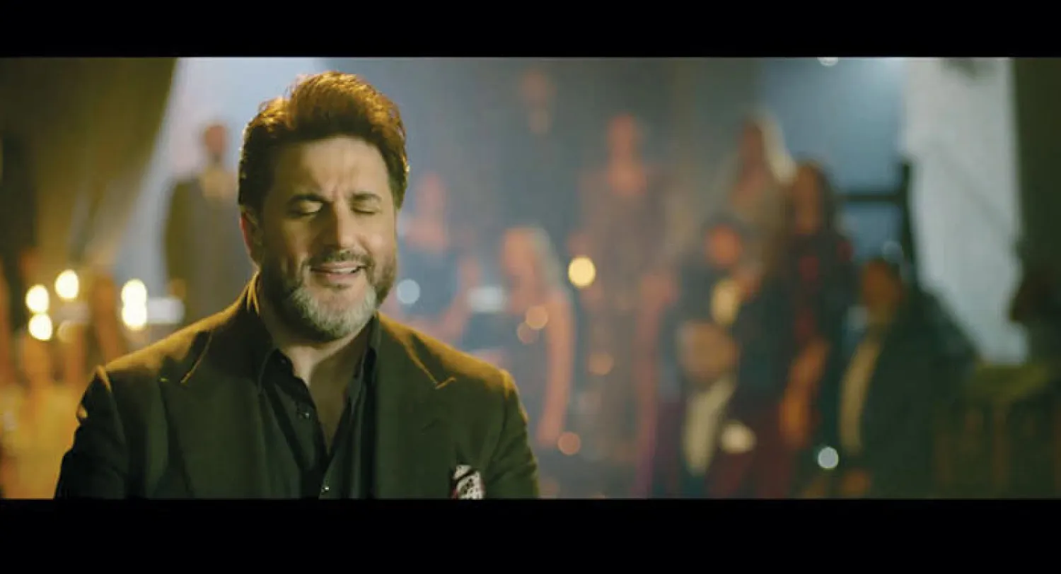 الفنان ملحم زين نجم كليب «كرمال اللي بتحبن»