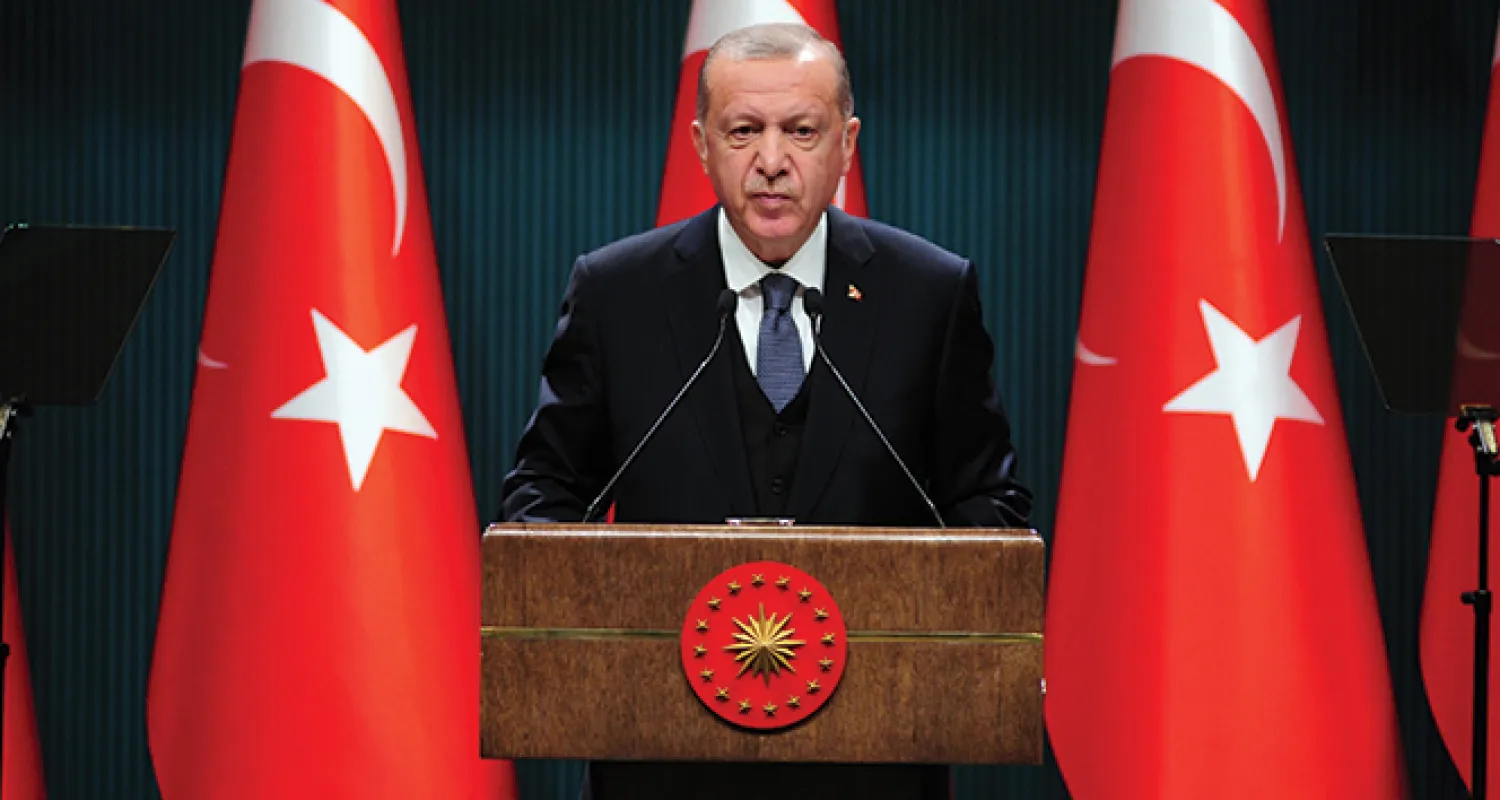 Cumhurbaşkanı Erdoğan: Asgari ücret 2021 yılı Ocak ayı itibariyle yüzde 21,5 artışla bekar ve çocuksuz çalışan için net 2 bin 826 lira evli ve çocuklu için 3 bin 14 lira olarak uygulanacaktır. Yüz yüze eğitime verdiğimiz arayı 15 Şubat 2021'e uzatıyoruz