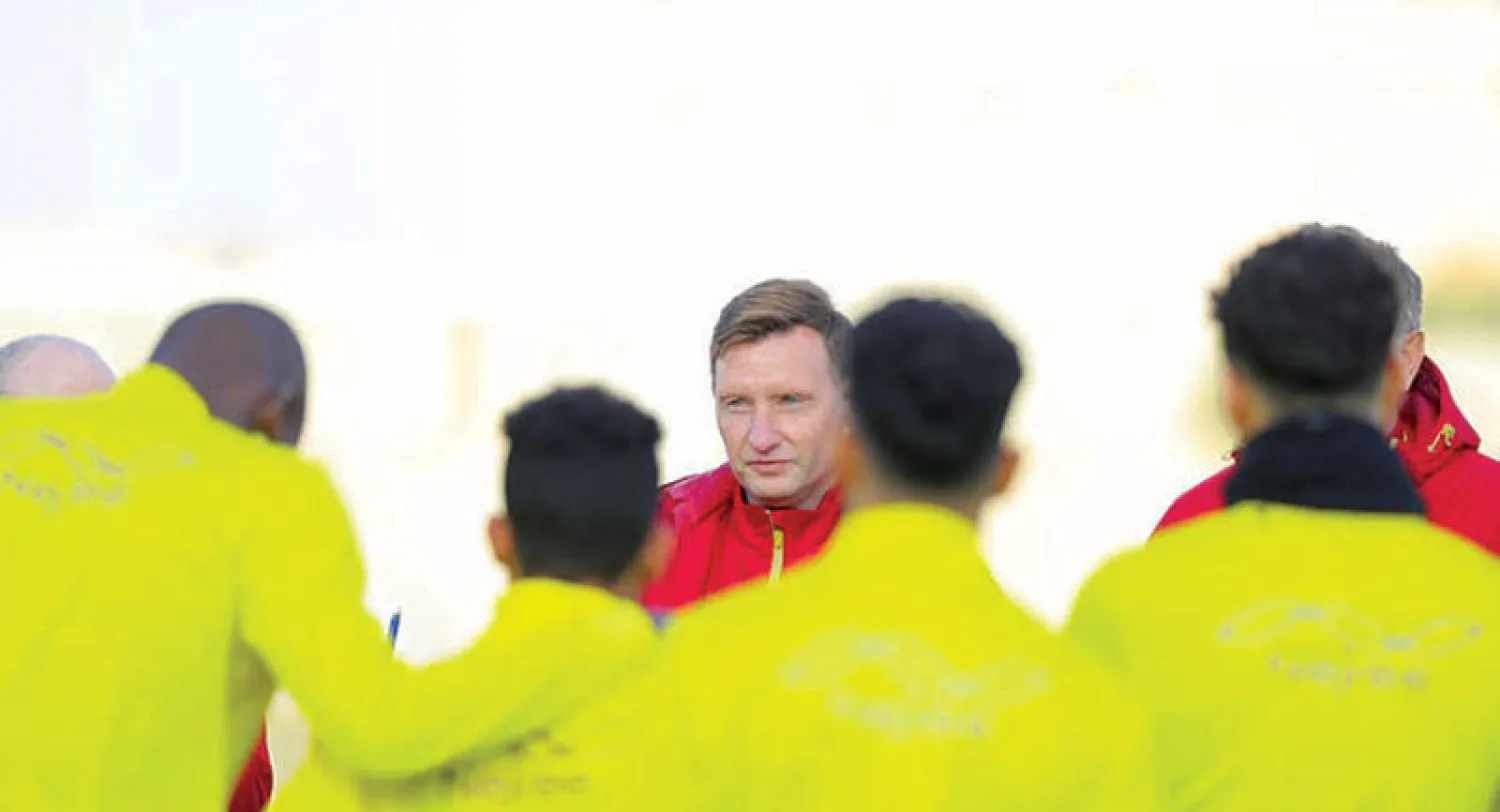 آلين هورفت سيقود أول مباراة  للنصر بعد إقالة فيتوريا