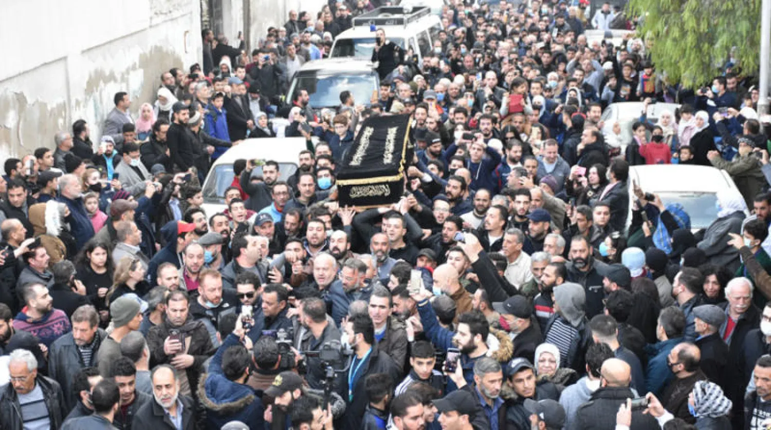 وداع شعبي لحاتم علي في دمشق