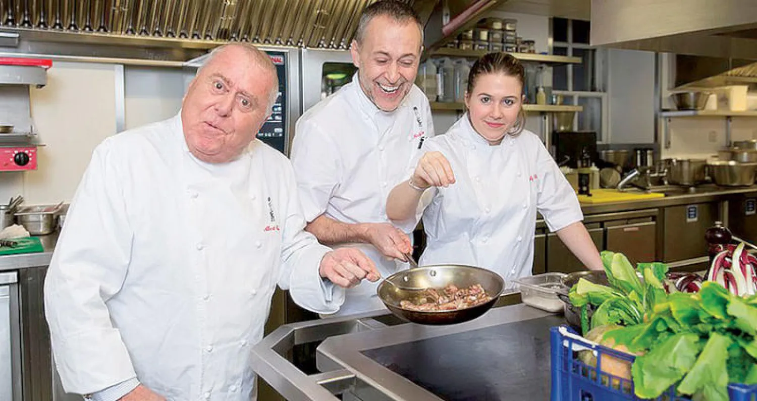 الطهاة ألبير وميشال وألين رو