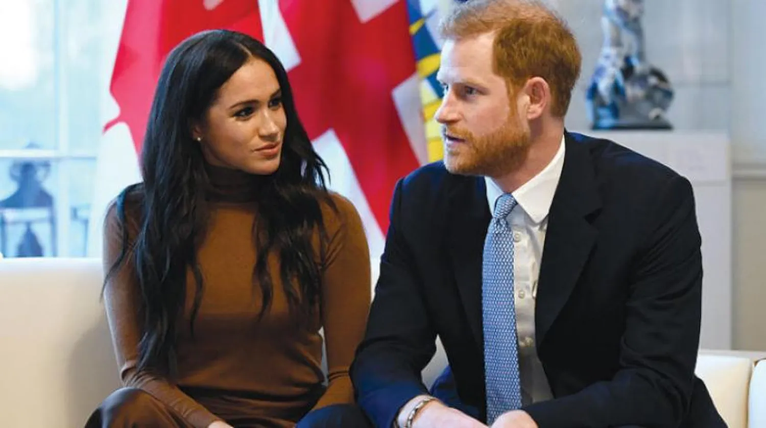Prens Harry ve eşi Meghan Markle (AP)
