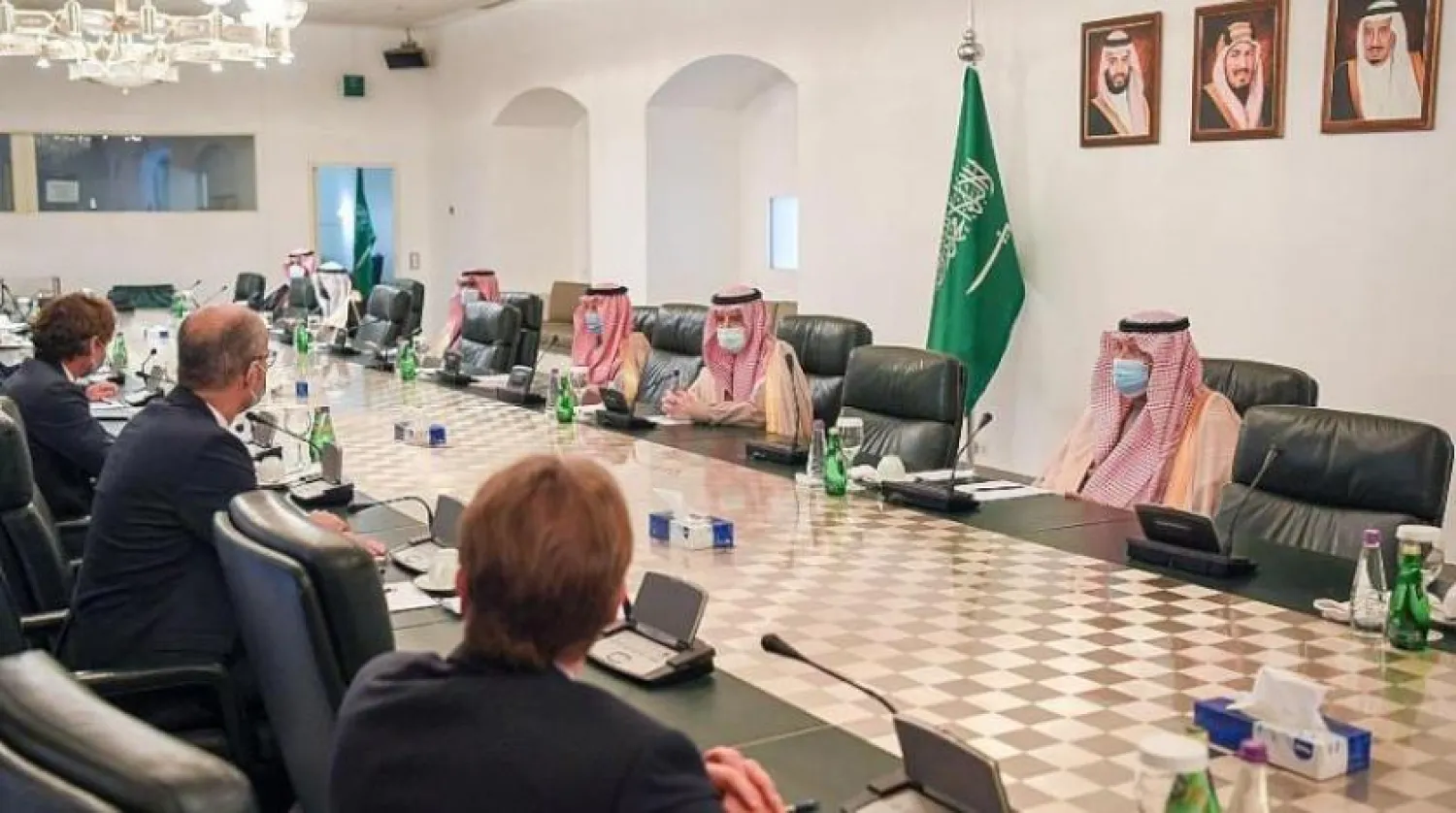 Suudi Arabistan Dışişlerinden Sorumlu Devlet Bakanı Adil el-Cubeyr ortak heyet ile görüşmede (SPA)