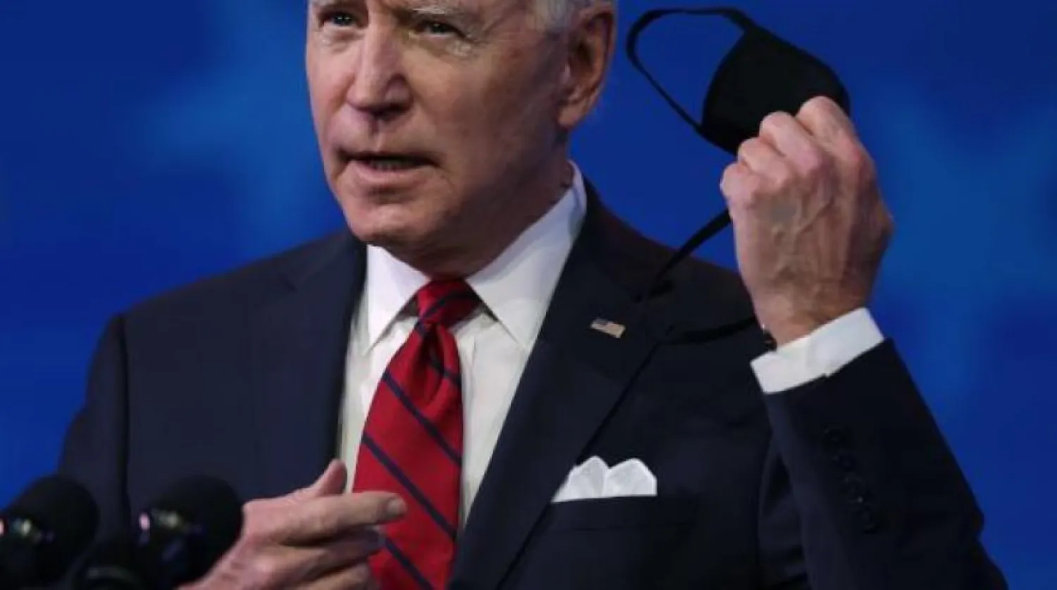 Biden, Beyaz Saray'daki ilk 100 gününde 100 milyon vatandaşı aşılama sözü verdi.  (AFP) 