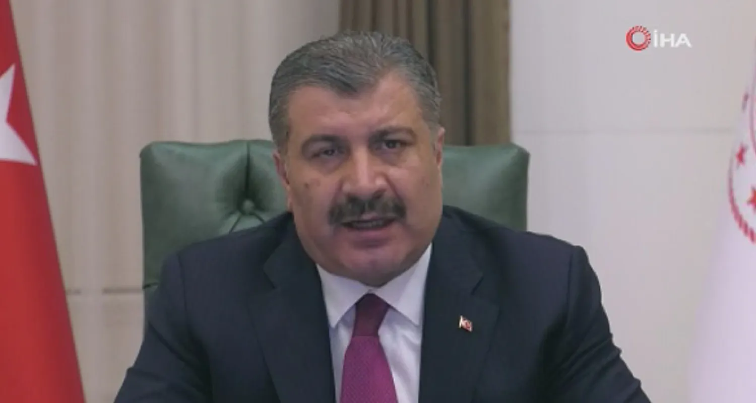 Bakan Koca: Sağlık çalışanlarımızdan 830 bin kişi aşının ilk dozunu oldu