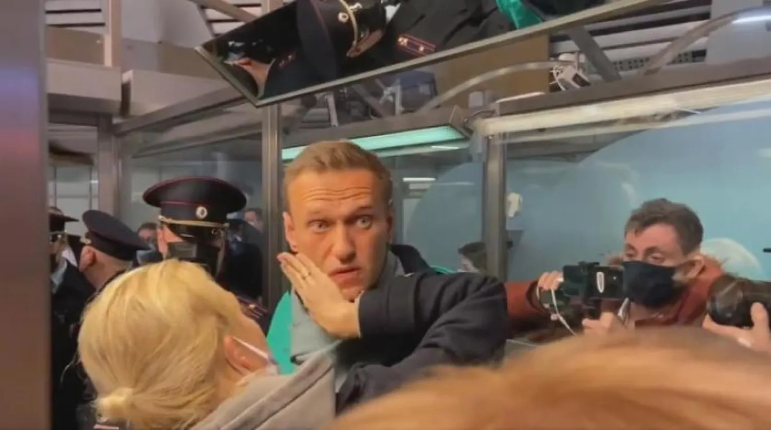 Rus muhalif Aleksey Navalni Moskova’ya inişinde (EPA)