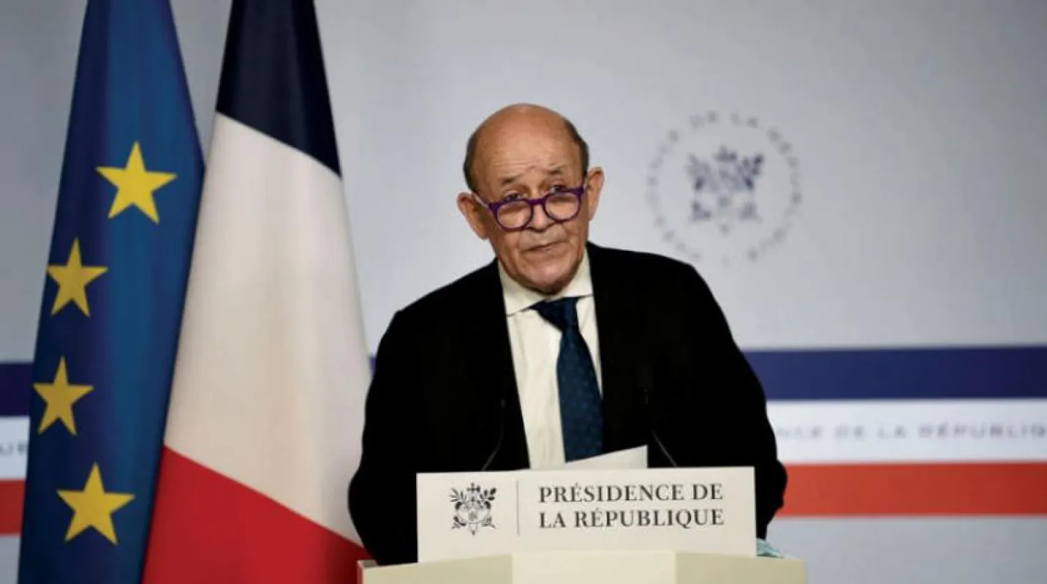 Fransa Dışişleri Bakanı Jean-Yves Le Drian’ın, Paris'te düzenlediği basın toplantısından bir kare (AFP)