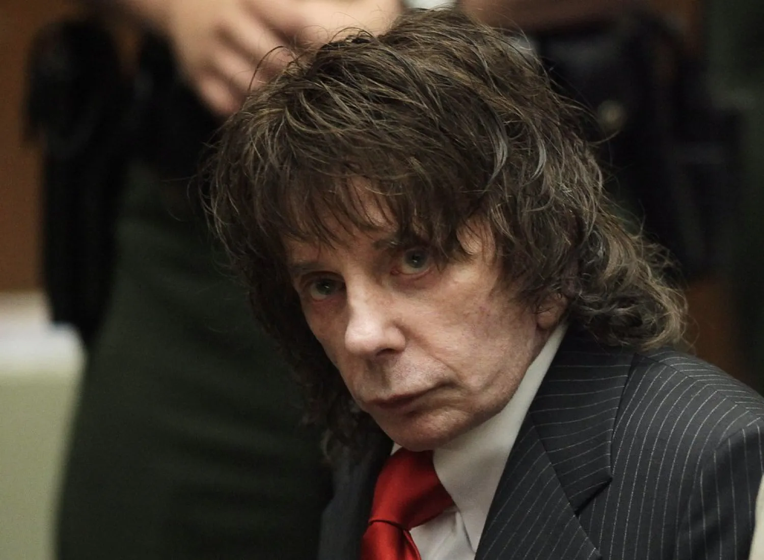 In this May 29, 2009 file photo, music producer Phil Spector sits in a courtroom for his sentencing in Los Angeles. (AP)