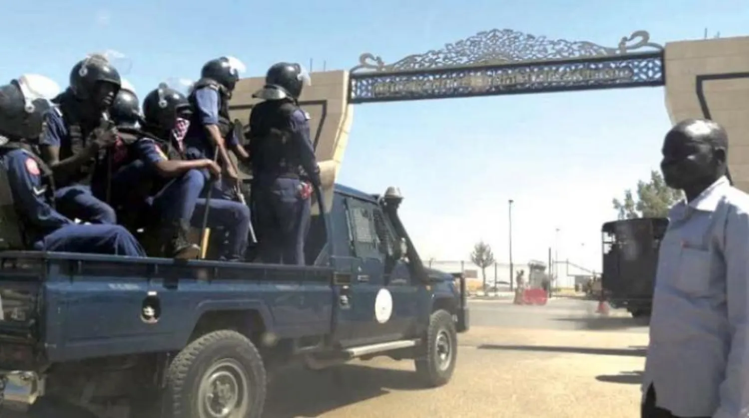 Sudan polis güçleri başkent Hartum'da devriye geziyor (Arşivler - AFP)
