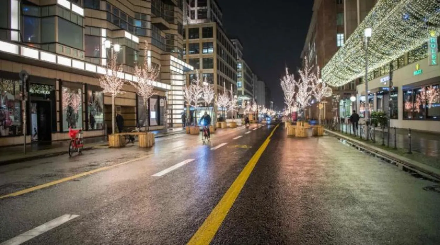 Berlin'de sokağa çıkma yasağı sonrası bir sokak (AFP) 
