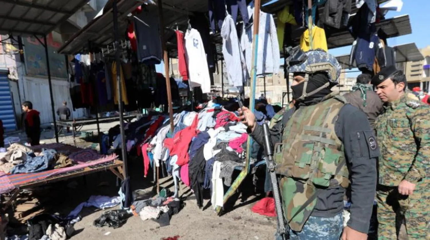 Irak güçleri saldırı bölgesinde (EPA)