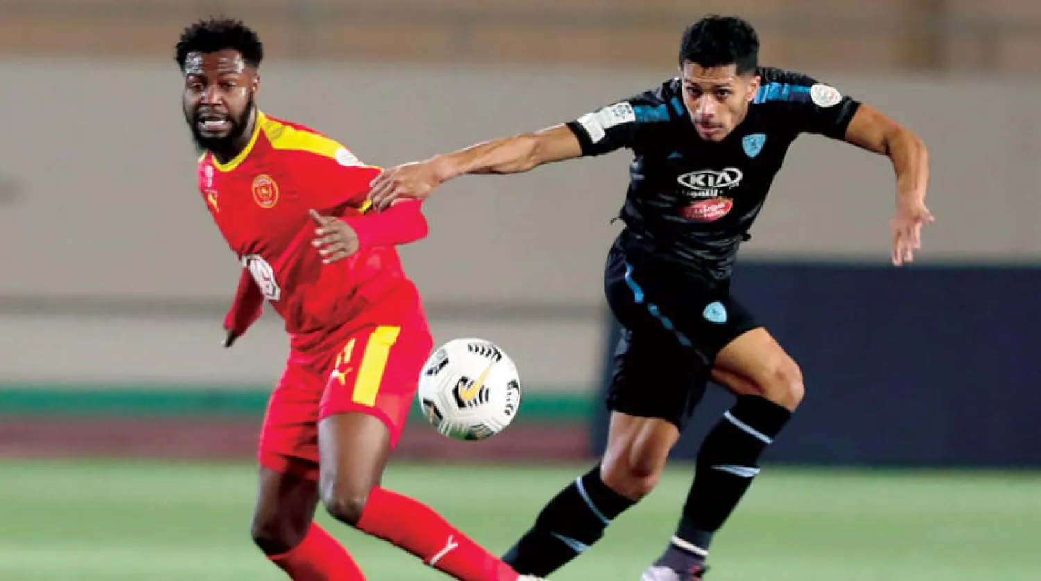 الفتح تعادل في آخر مبارياته بالدوري أمام القادسية (تصوير: عيسى الدبيسي)