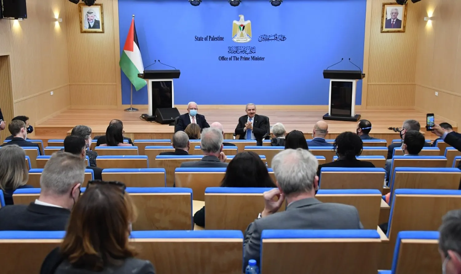  Prime Minister Mohammad Shtayyeh holds a meeting with foreign ambassadors, consuls and members of the diplomatic corps accredited to the State of Palestine, January 21, 2021 (WAFA Images).
