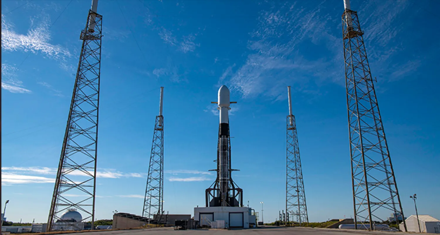 SpaceX'in uzaya tek seferde 143 uydu gönderme görevi ertelendi