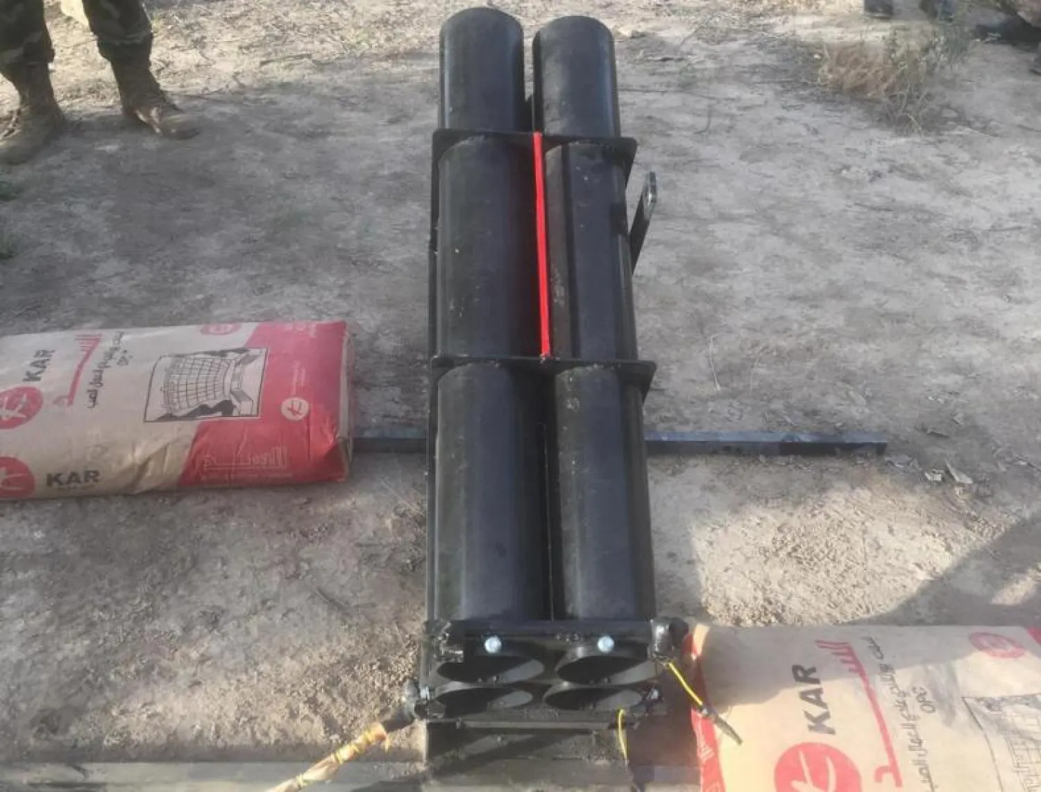 راجمة صواريخ عثر عليها الجيش العراقي في منطقة ريفية غرب بغداد (أرشيفية - رويترز)