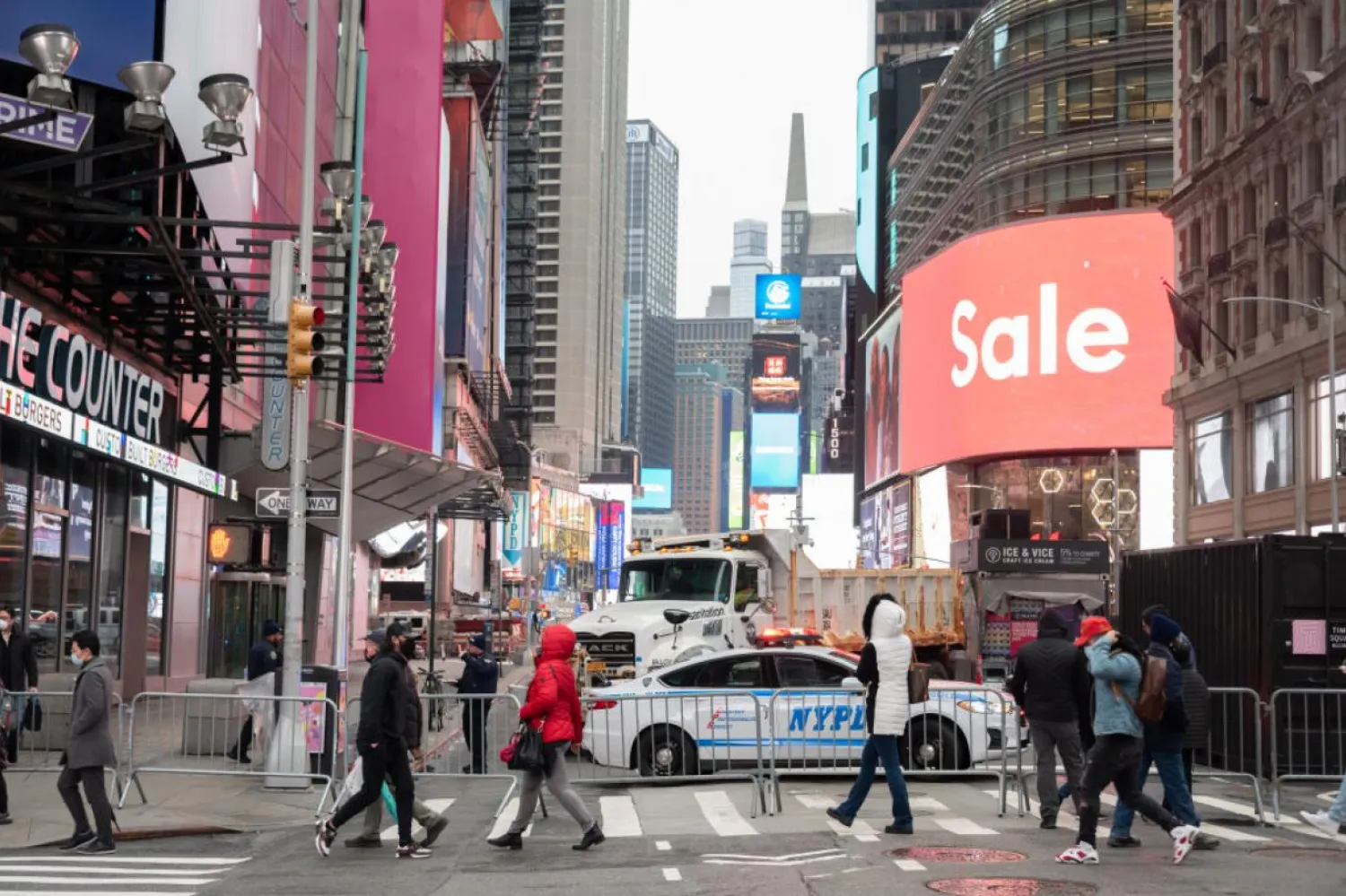 ABD, siyasi partilere olan derin güvensizlikte  "kusurlu demokrasi" durumunu korumaya devam etti. (Getty Images)