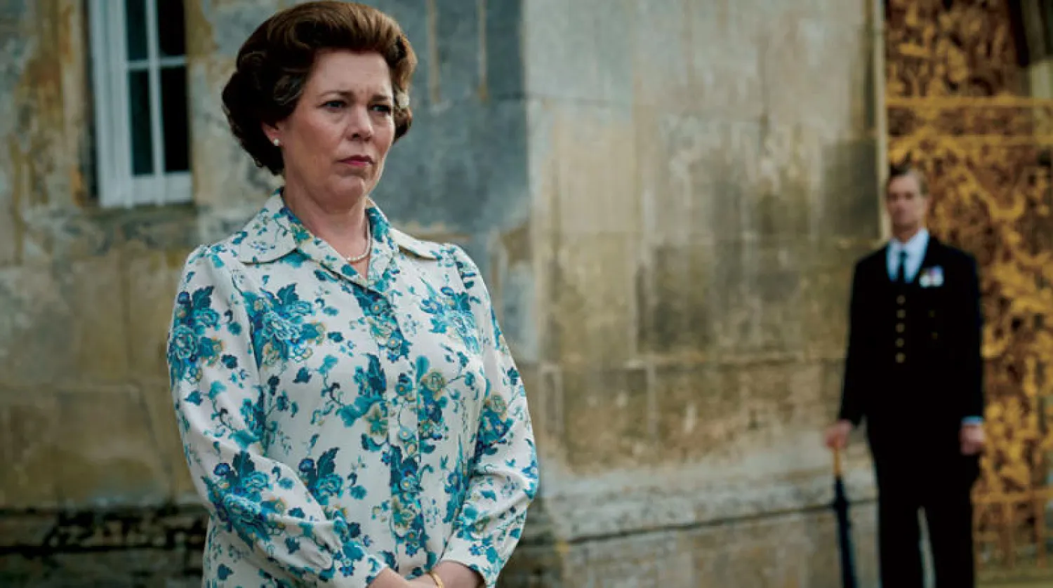 الممثلة أوليفيا كولمان في دور الملكة إليزابيث (أ.ب)