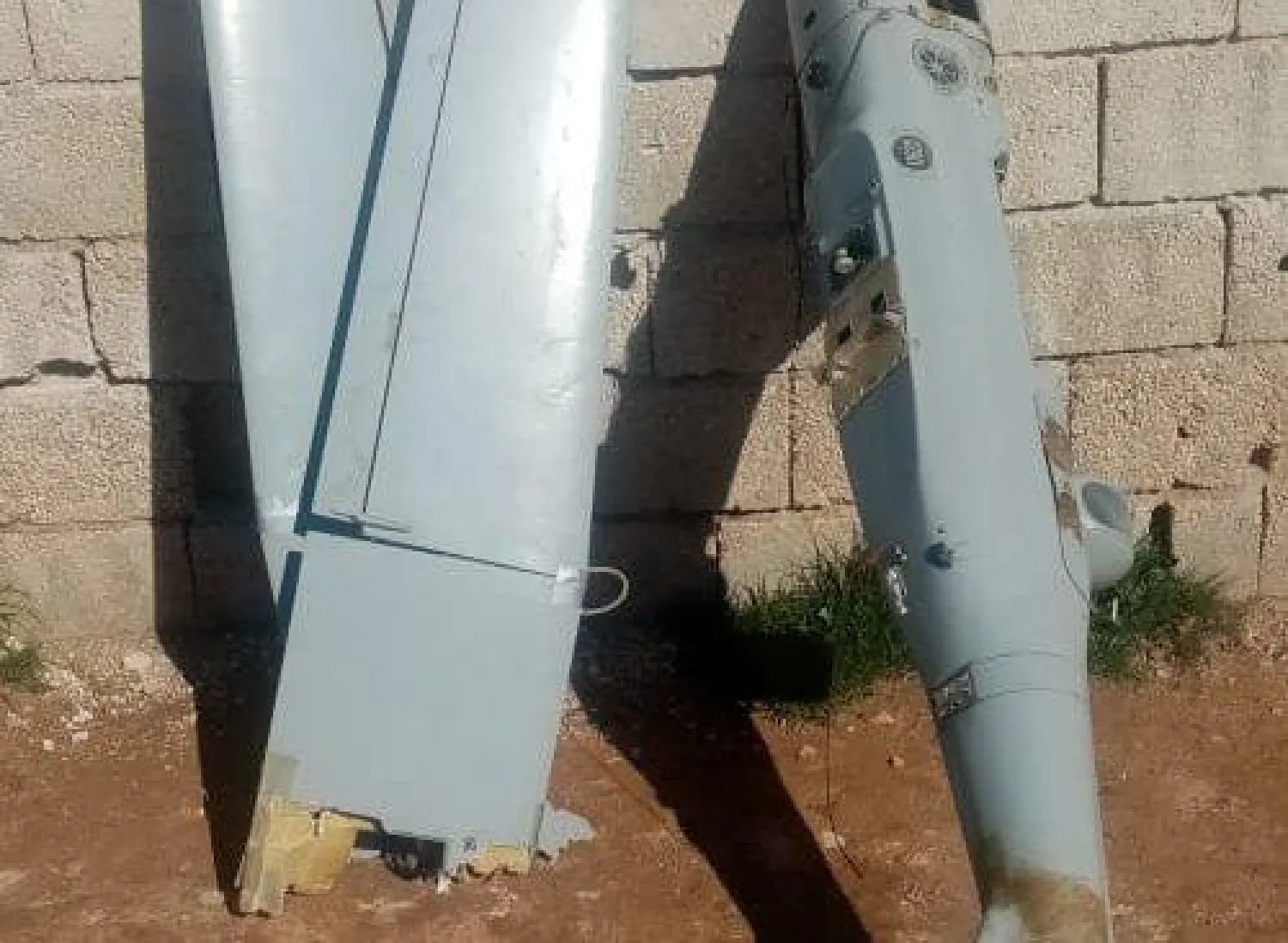 بقايا طائرة الاستطلاع التركية (المرصد السوري لحقوق الإنسان)