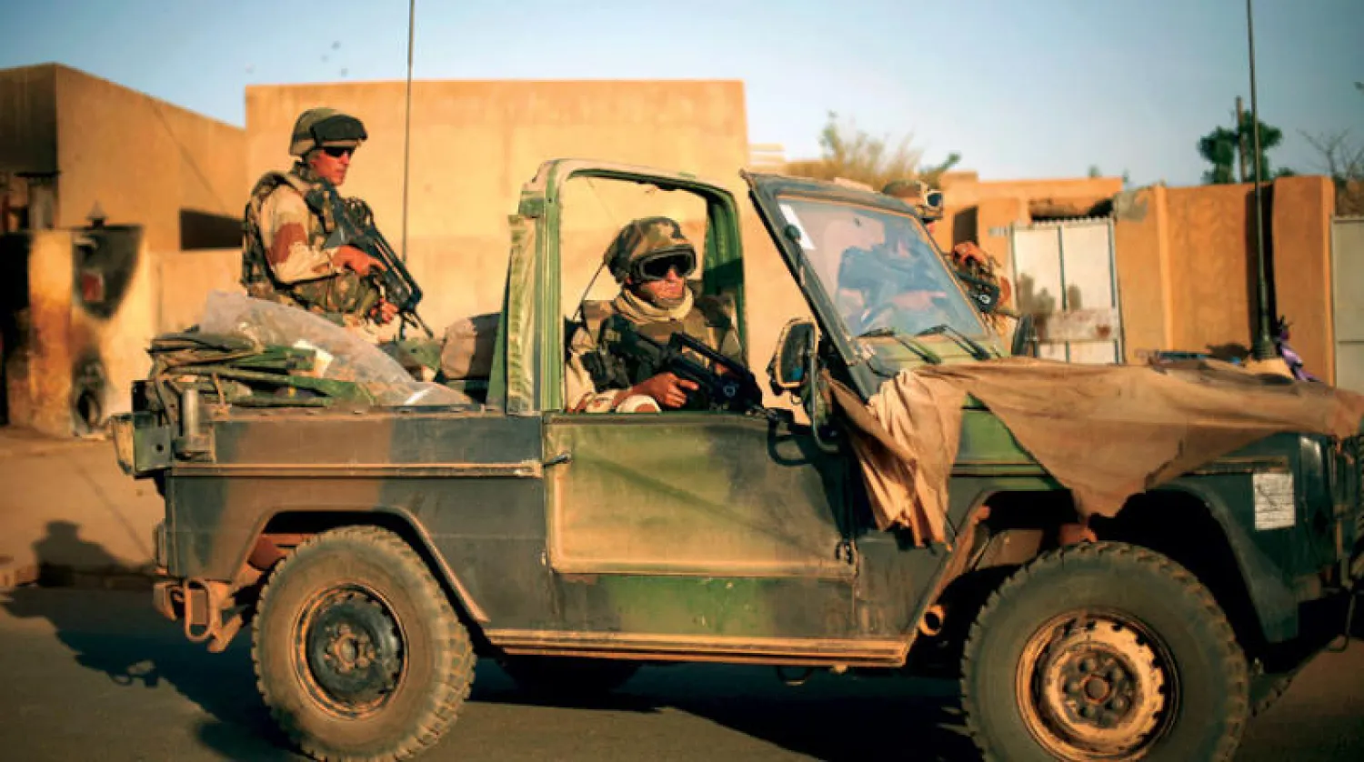 جنود فرنسيون من قوة «برخان» في شمال مالي ضمن عمليات مواجهة المتطرفين (أ.ب)