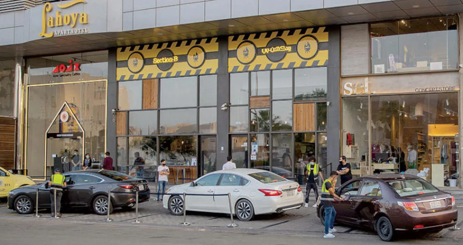 أصحاب المطاعم والمقاهي الأكثر حرصاً على إجراءات الوقاية (تصوير: محمد المانع)