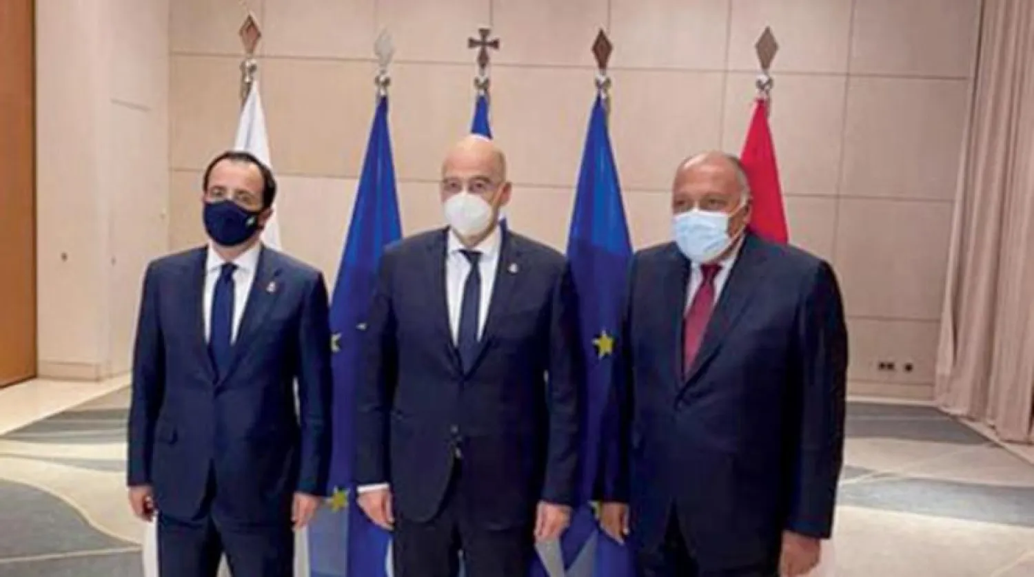 Atina'daki görüşmeleri sırasında Mısır, Kıbrıs ve Yunanistan dışişleri bakanlar (Mısır Dışişleri Bakanlığı)