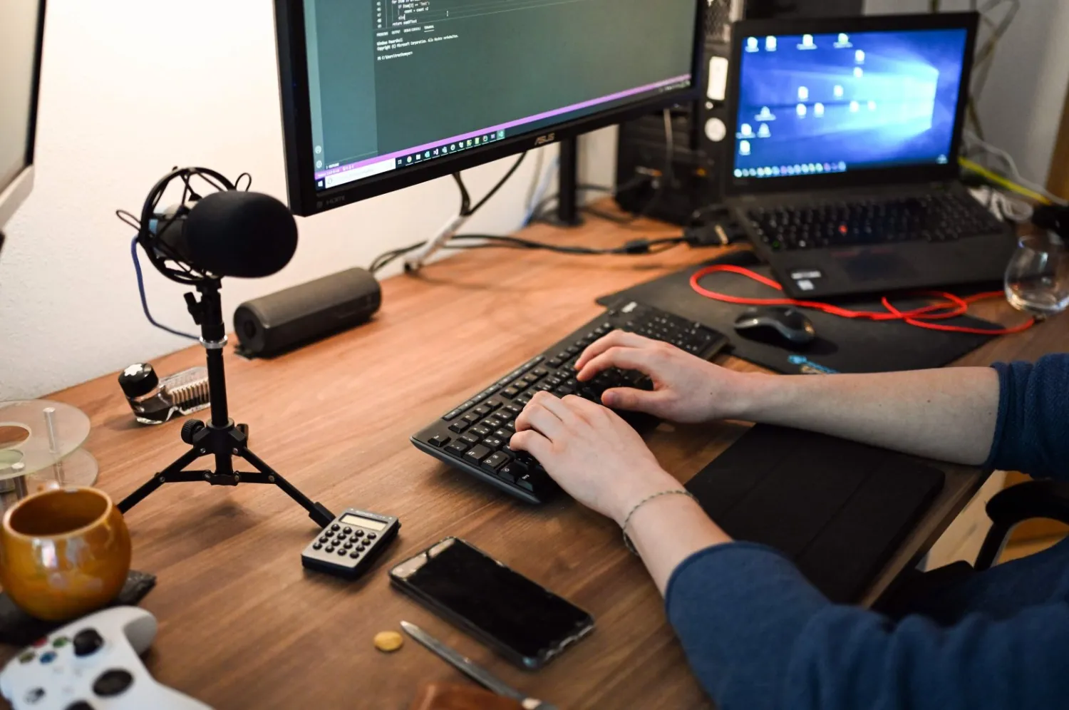 A computer scientist works in his home office in Dortmund, western Germany, Jan. 19, 2021. (AFP Photo)