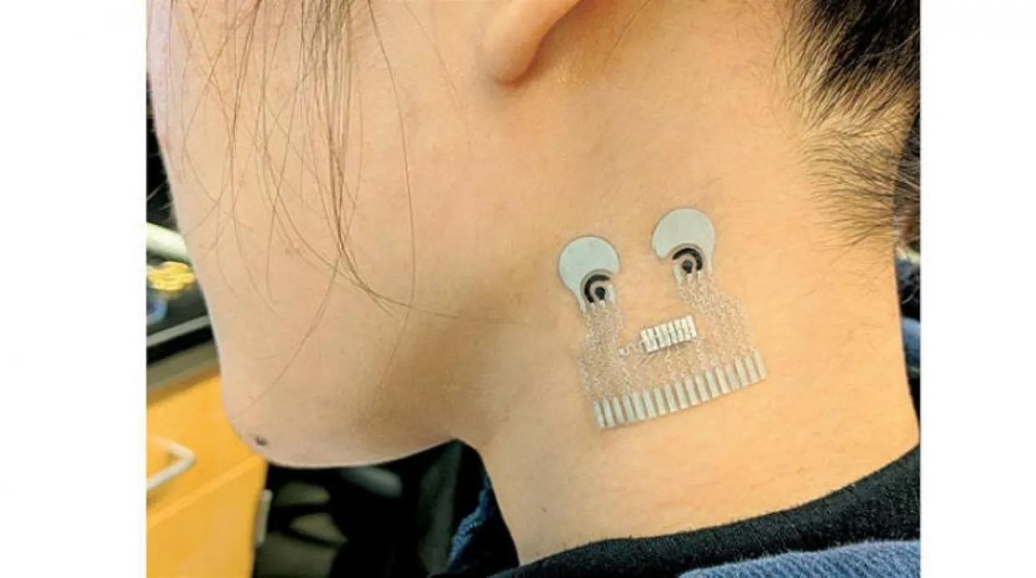 Esnek ve yumuşak bir yapıda olan vücut bandı (AP)