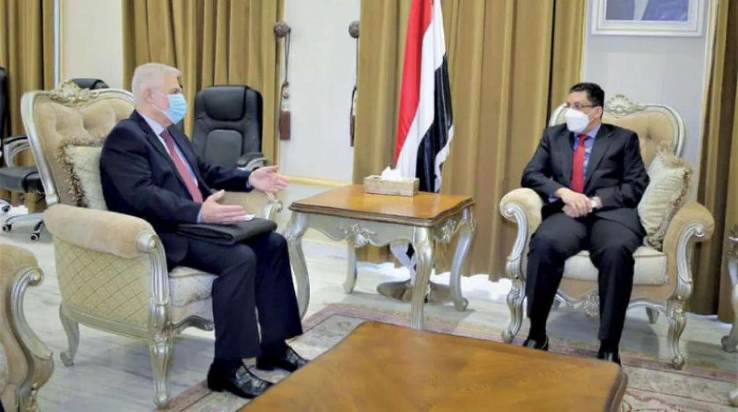 Yemeni Minister of Foreign Affairs Ahmed Awad bin Mubarak meets with Russian Ambassador to Yemen Vladimir Dedushkin, Saba News Agency 