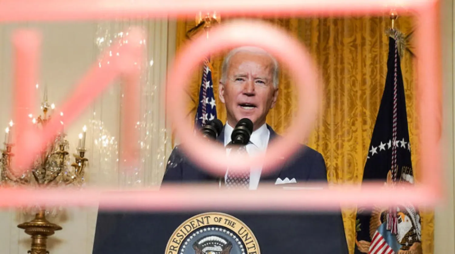 بايدن يخاطب من البيت الأبيض ومن وراء إشارة «على الهواء» مؤتمر ميونيخ للأمن الدولي الذي انعقد افتراضياً أمس (رويترز)