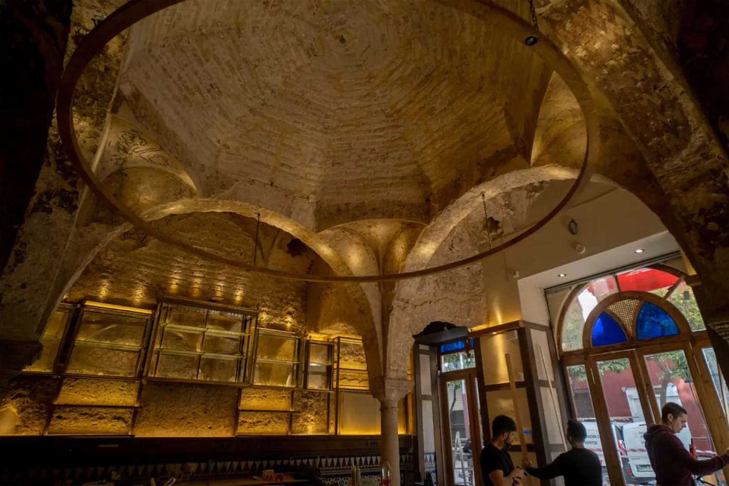 The bathhouse was discovered in a popular tapas bar in the heart of Seville. (El Pais)