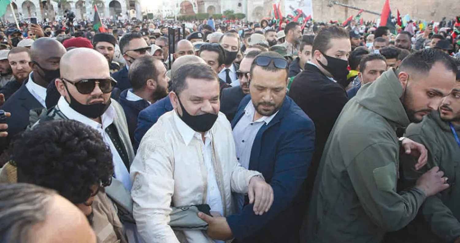 دبيبة تعرض لمساومات من بعض  البرلمانيين مقابل تصويتهم على الحكومة (أ.ف.ب)