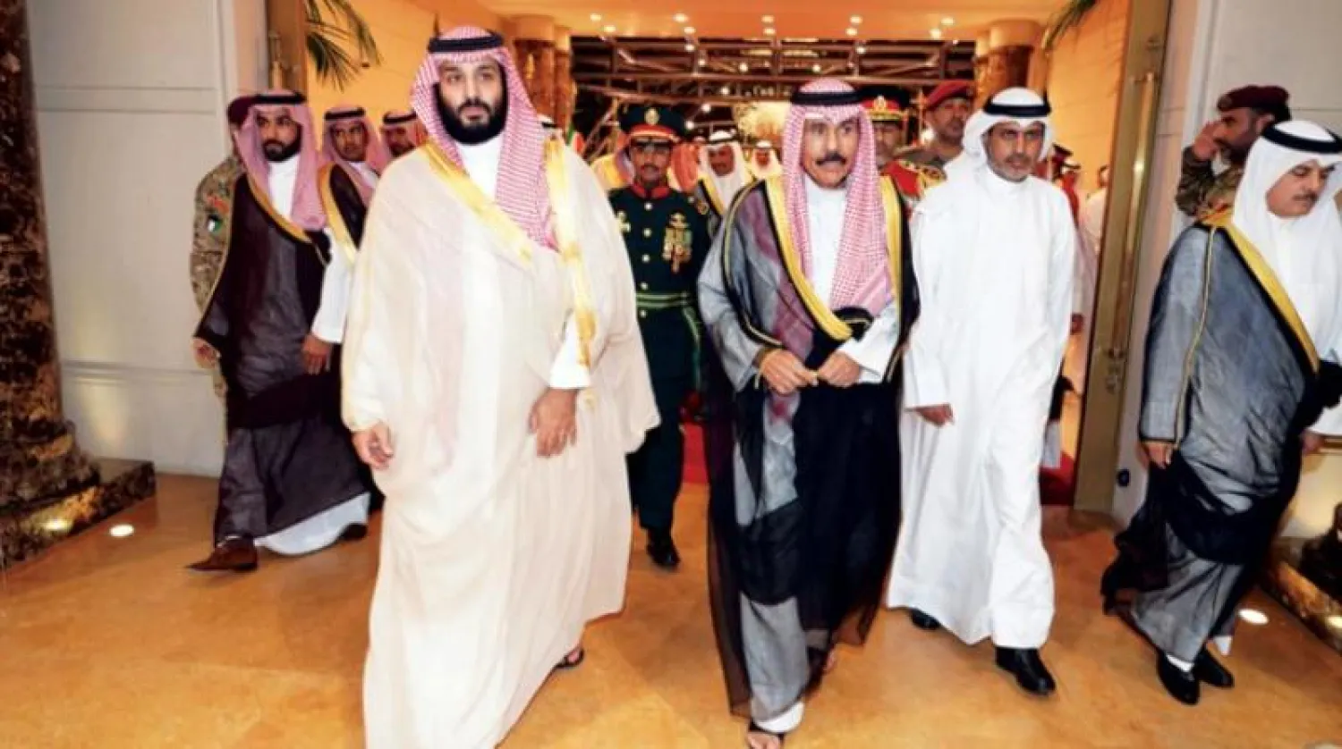 الأمير محمد بن سلمان خلال زيارة سابقة لدولة الكويت حيث كان في استقباله الشيخ نواف الأحمد - أرشيفية (كونا)