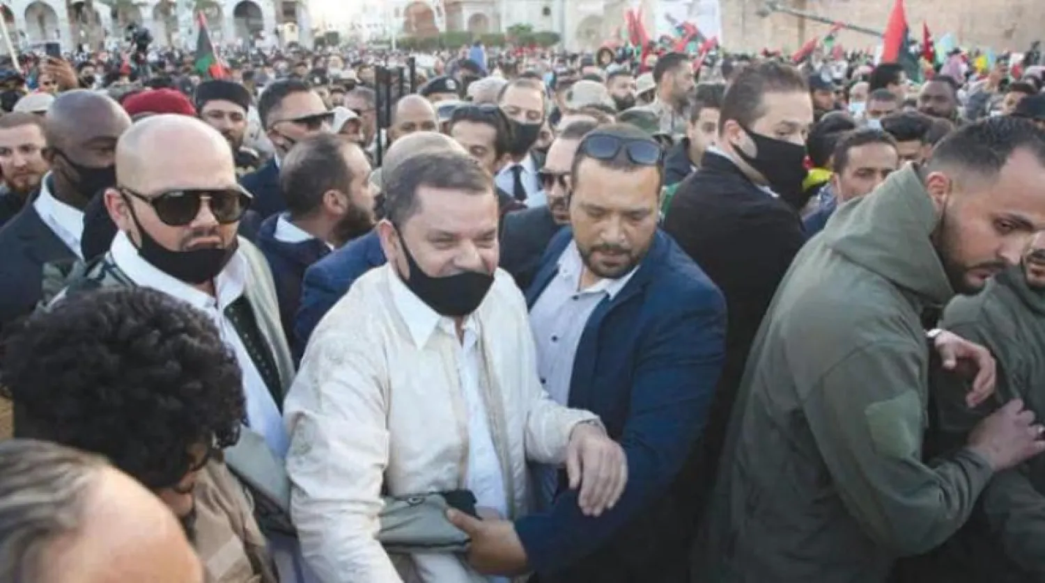 Libya Başbakanı Abdulhamid Dibeybe destekçileri arasında (AFP)