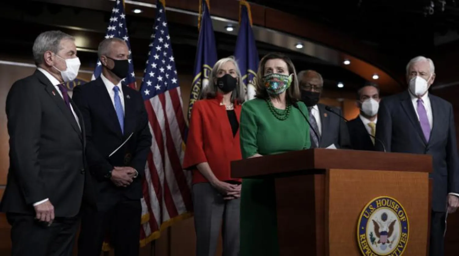 ABD Temsilciler Meclisi Başkanı Nancy Pelosi, Biden'in ekonomiyi canlandırma paketinin oylanmasından önce bir basın toplantısı düzenledi.  (AP) 