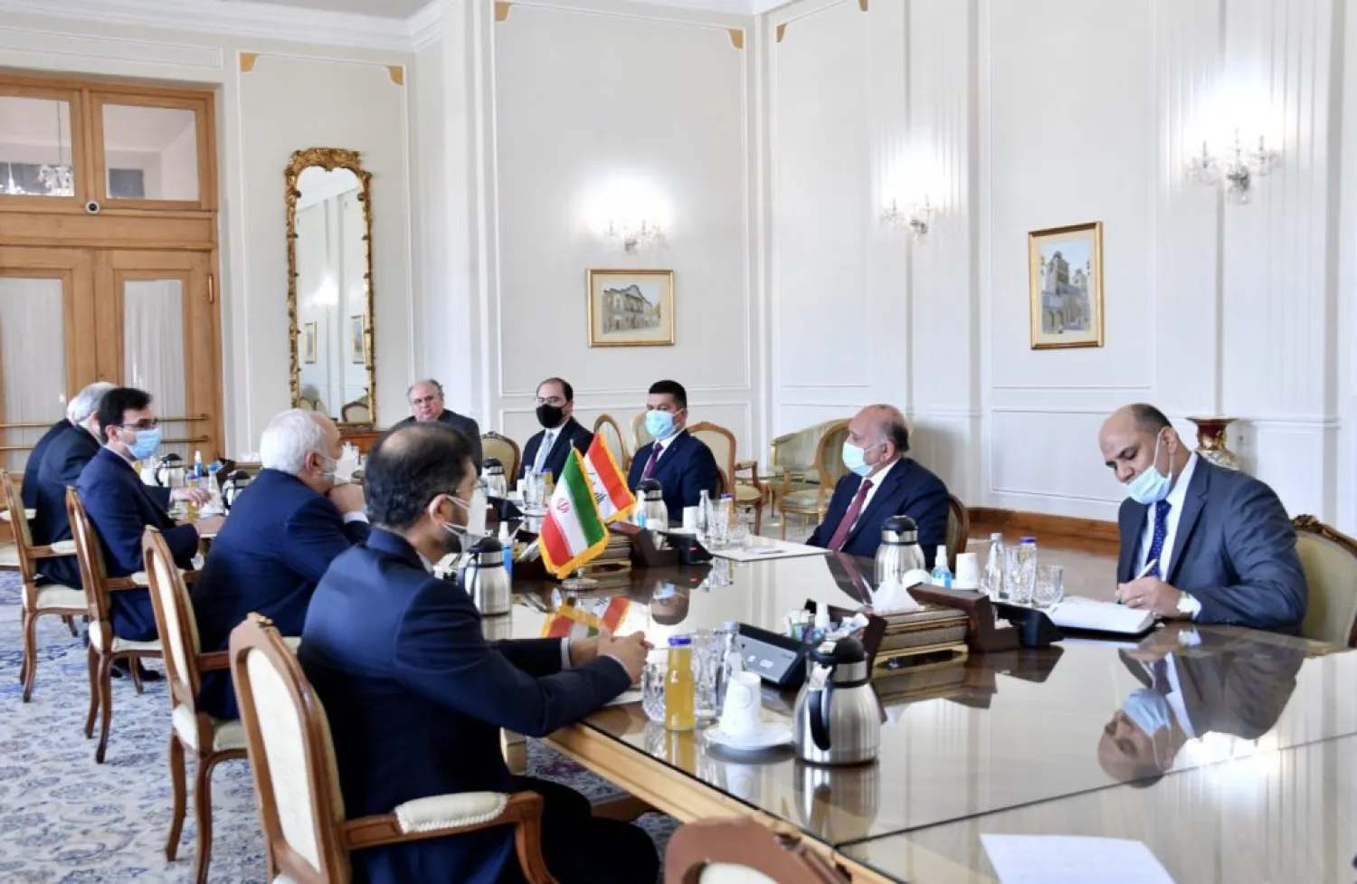 Meeting between Iraqi Foreign Minister Fuad Hussein and Iranian Foreign Minister Mohammad Javad Zarif in Tehran (Iraqi Foreign Ministry)
