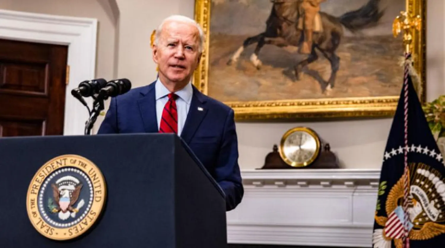  Biden halka seslenerek Kovid-19 krizinden çıkmak için yeni bir paketi hayata geçirmeye çalıştığını söyledi (EPA)