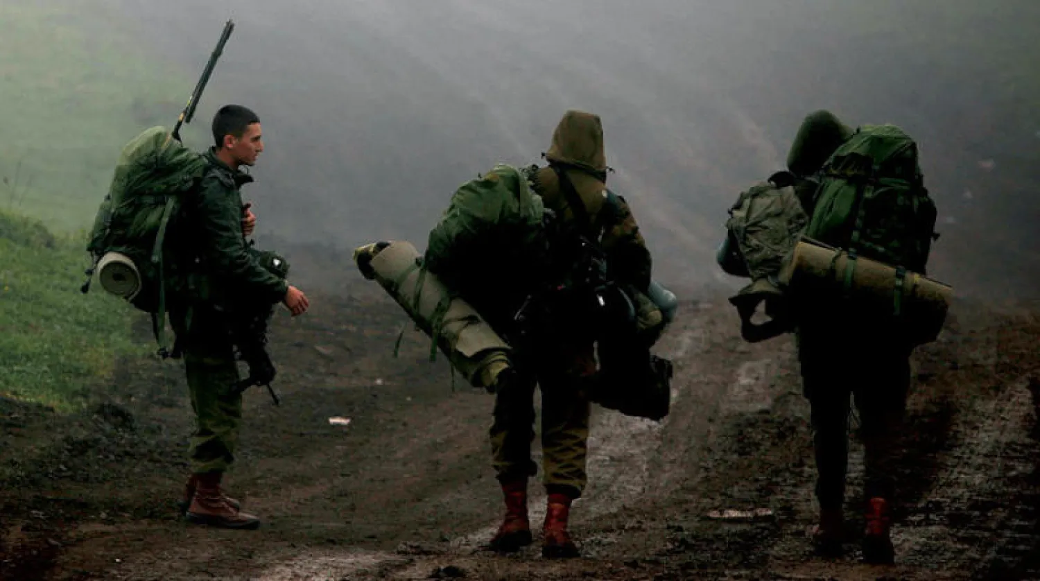 جنود إسرائيليون في الجولان السوري المحتل أمس (أ.ف.ب)