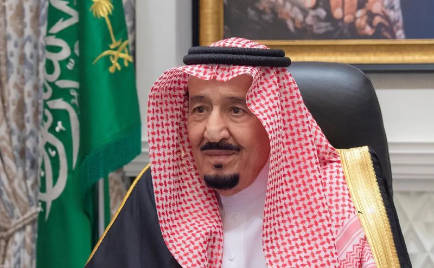 خادم الحرمين الشريفين الملك سلمان بن عبد العزيز مترئساً جلسة مجلس الوزراء عبر الاتصال المرئي (واس)